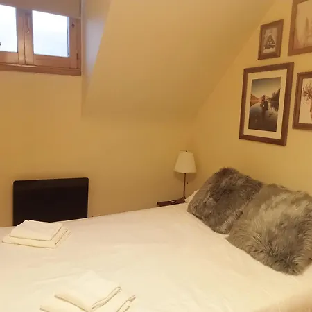 Valle De Tena - Apartamento