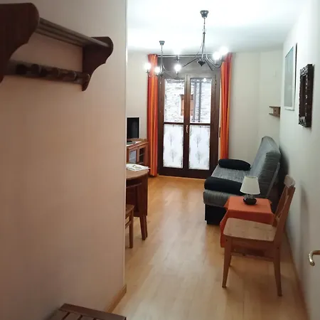 Διαμέρισμα Valle De Tena - 3000 *